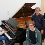 Prof. Martin Schrack (2.v.r) mit den drei Wettbewerbsteilnehmern der Hochschule für Musik Nürnberg Foto: : Sören Balendat